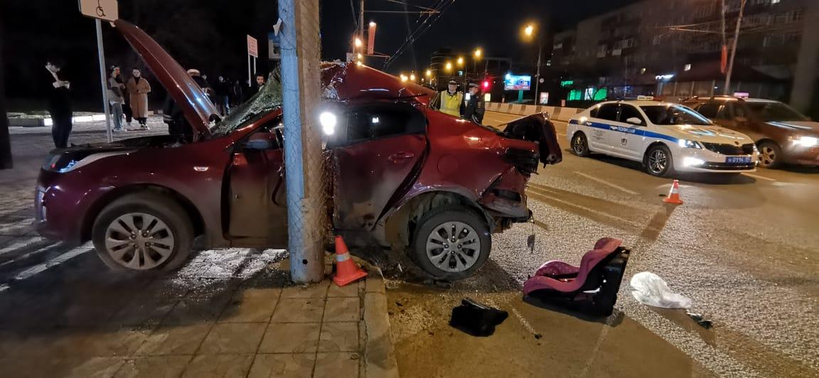 Фото Водитель «Киа Рио» погиб в ДТП на Красном проспекте в Новосибирске 3